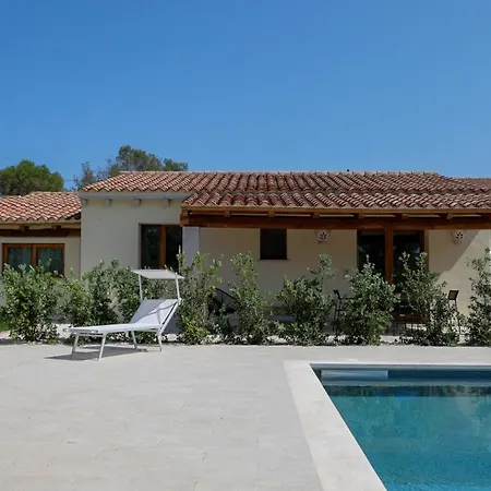 Yuna Rent - L'aldia Apartment San Pantaleo