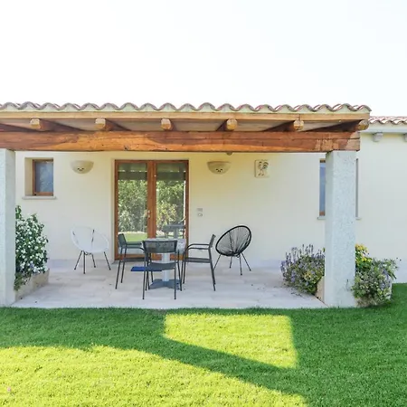 Apartment Yuna Rent - L'aldia San Pantaleo